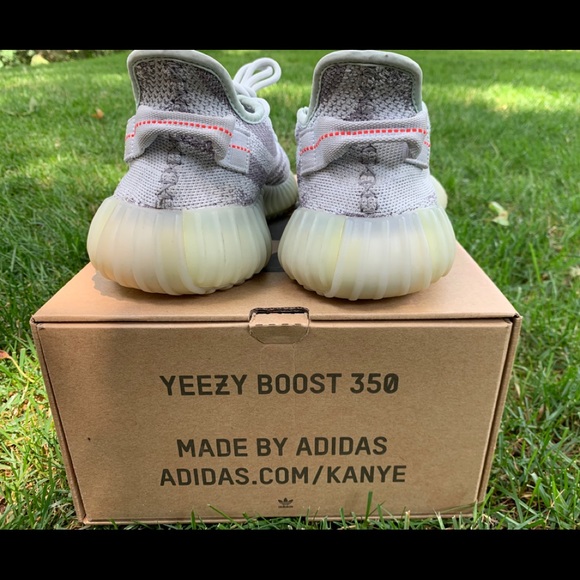 Yeezy Boost 350 V2 ‘Blue Tint’ - Picture 4 of 4